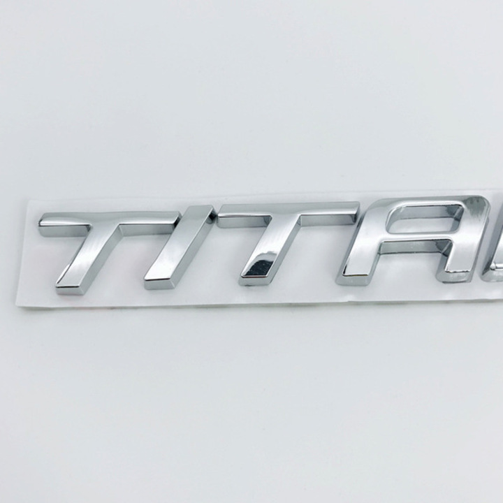 Decal tem chữ inox TITANIUM dán đuôi xe ô tô đảm bảo chắc chắn