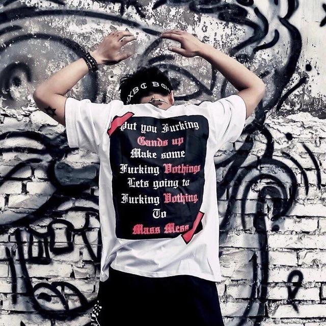 Áo tay lỡ unisex nam/nữ in chữ MASS MES. Có ảnh thật treo. Áo tay lỡ form rộng. Áo thun unisex chất thun cotton tici 365. HÀNG MAY TRỰC TIẾP TẠI VIỆT NAM.
