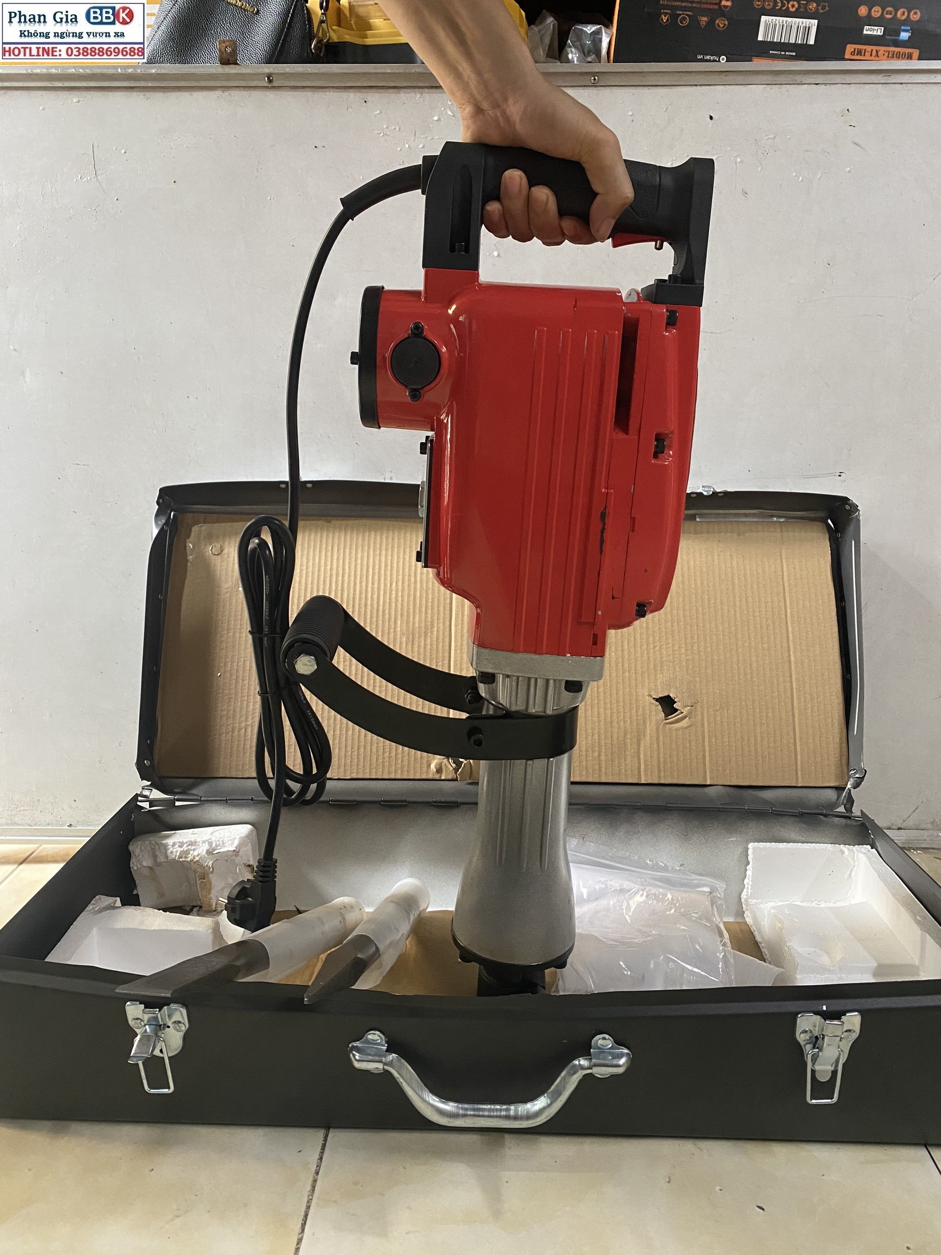 Máy đục bê tông SUSANO 30 ly DK-65c Tặng 2 mũi đục 2022 New 100% siêu khoẻ
