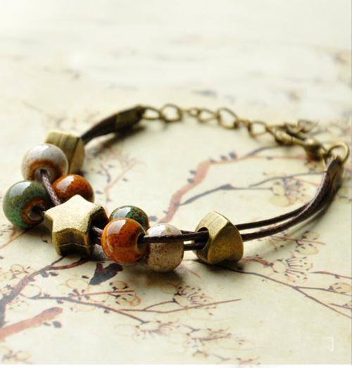 Vòng tay gốm thời trang Vintage 3 dây VGOM23 (Giao mầu ngẫu nhiên)
