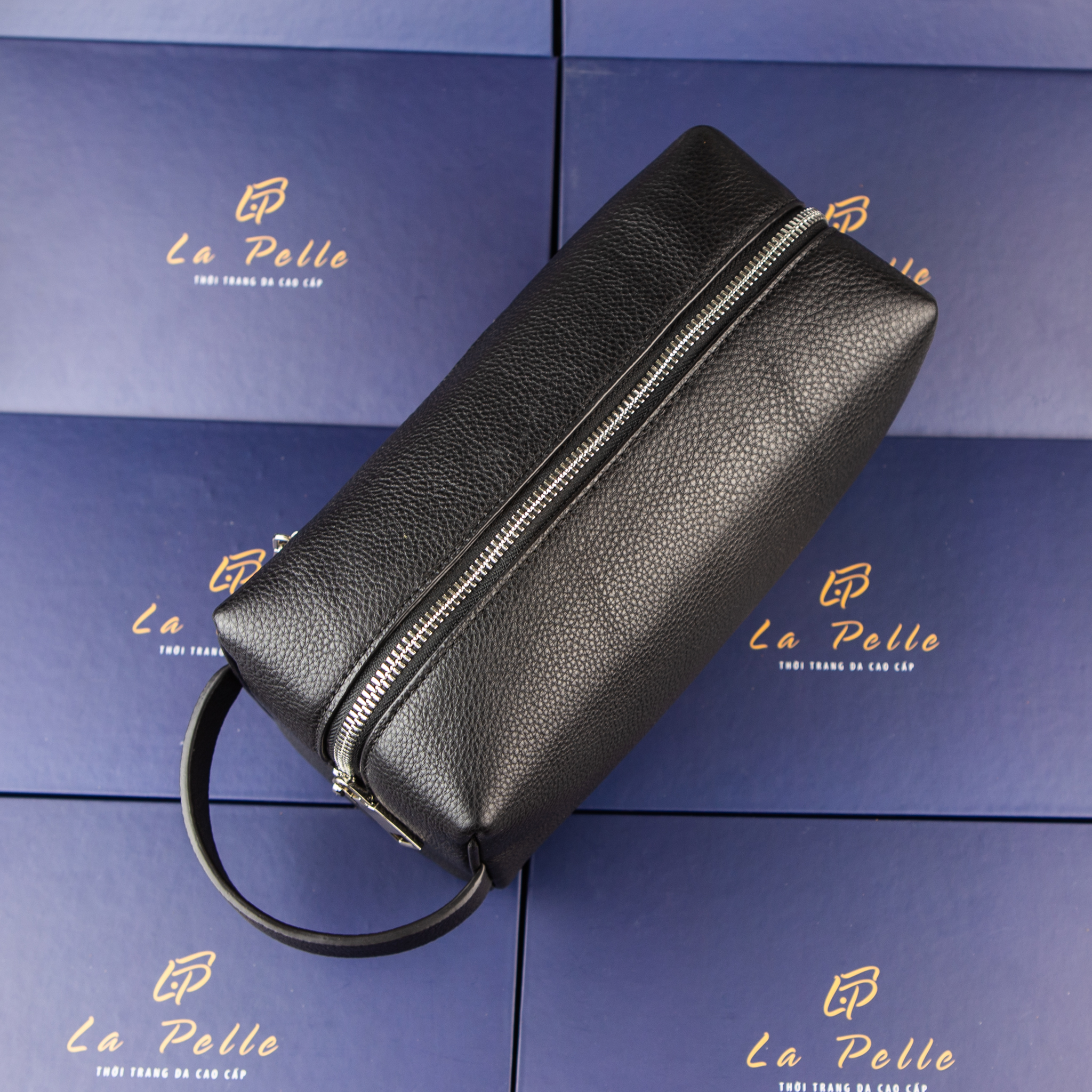 Túi Clutch xách tay dáng hộp da bò thật - Thiết kế và sản xuất bởi La Pelle tại Việt Nam - Màu đen phiên bản 2020