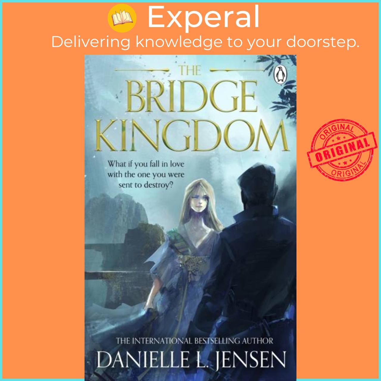 Sách - The Bridge Kingdom - The spellbinding dark fantasy TikTok sensation by Danielle L. Jensen (UK edition, paperback)