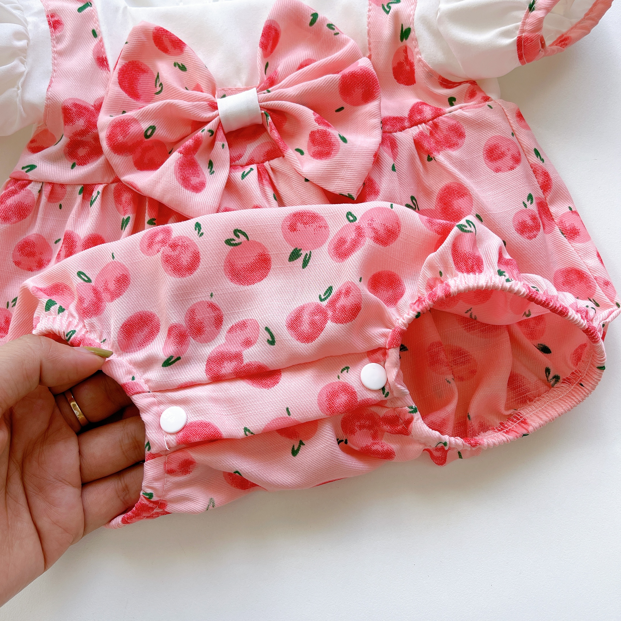 Body Hoạ Tiết Quả Mọng Xinh Xắn Cho Bé Gái Sơ Sinh Đến 12kg, Bodysuit Kèm Nón Và Giày Cho Bé Gái