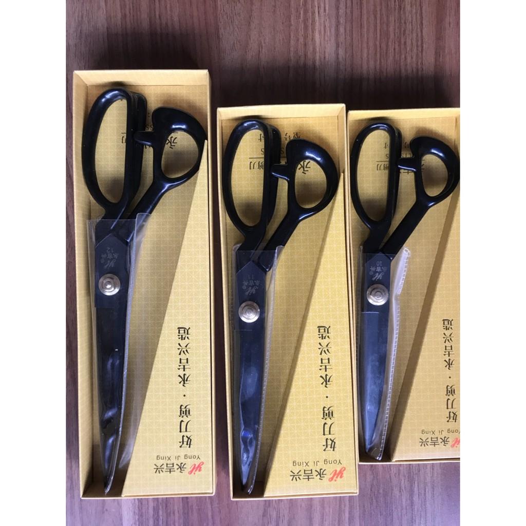Kéo cắt vải chuyên nghiệp ngọt và nhẹ , kéo cắt hộp vàng có 4 size 9 , 10 ,11, 12 kéo cắt vải lưỡi cắt đen hộp vàng