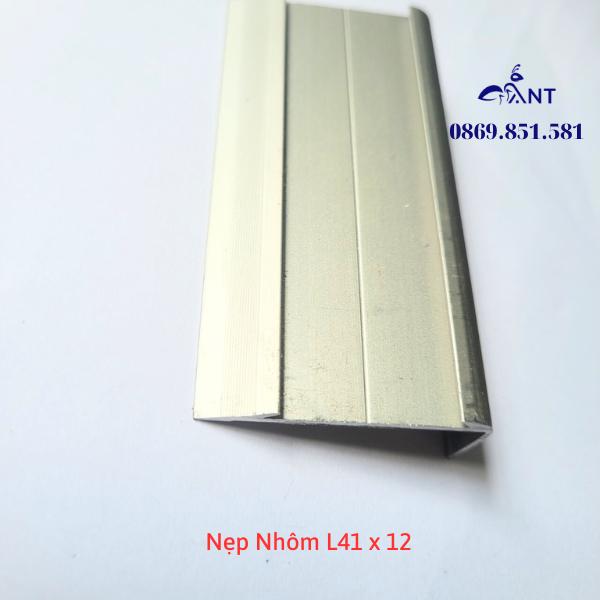 Nẹp nhôm chữ L, nẹp nhôm L41x12, nẹp chống trơn trượt bậc thang nhôm dễ thi công