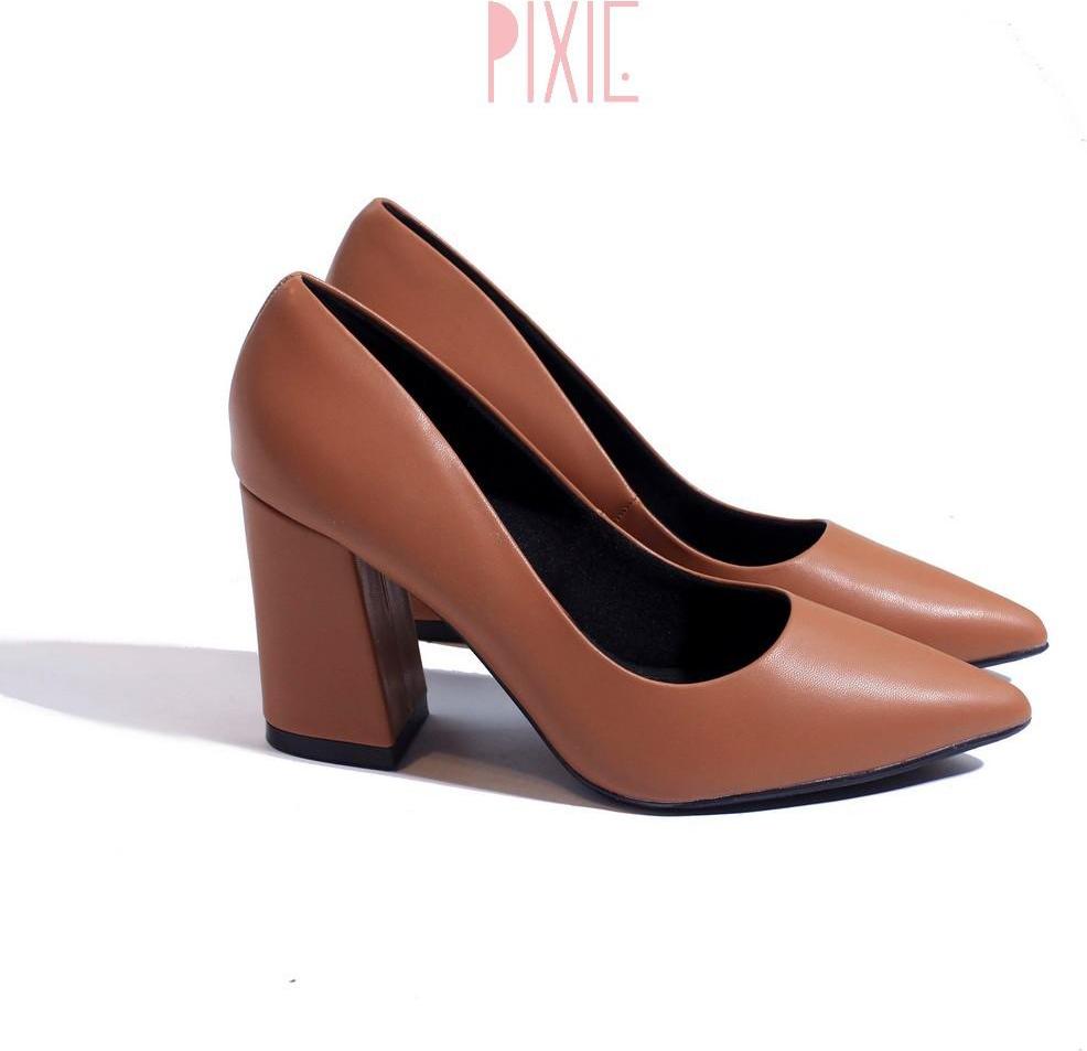 Giày Cao Gót 8cm Đế Vuông Mũi Nhọn Basic Màu Kem Pixie P159