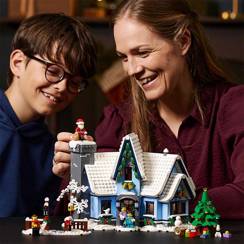 Đồ Chơi LEGO ADULTS Chuyến Ghé Thăm Của Ông Già Noel 10293