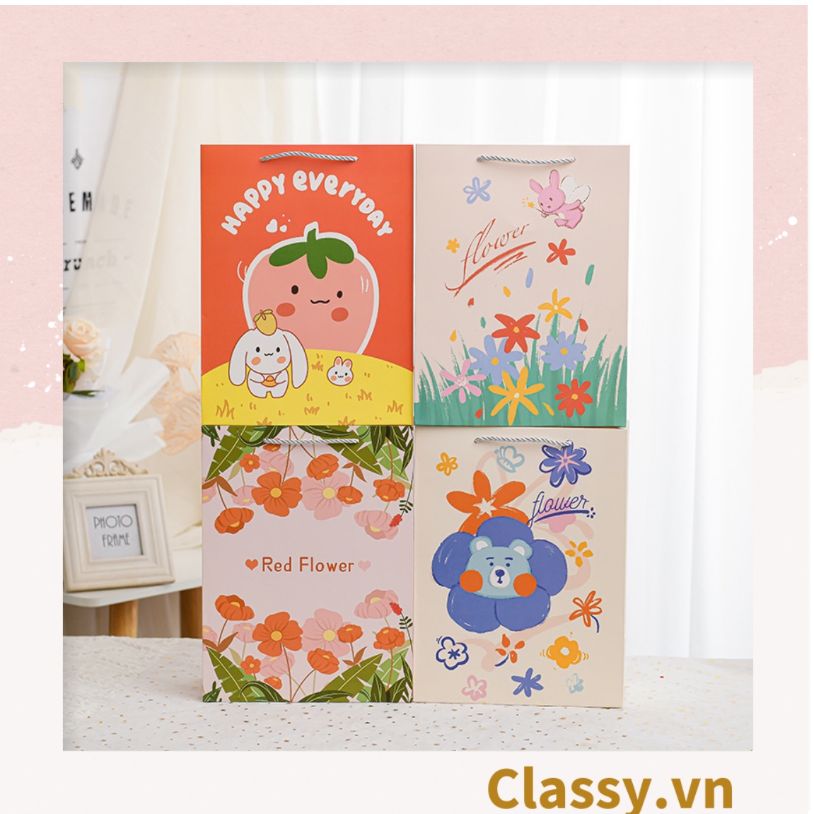 Túi giấy Classy hoa nhiều kích cỡ, phù hợp nhiều dịp sử dụng Q1500