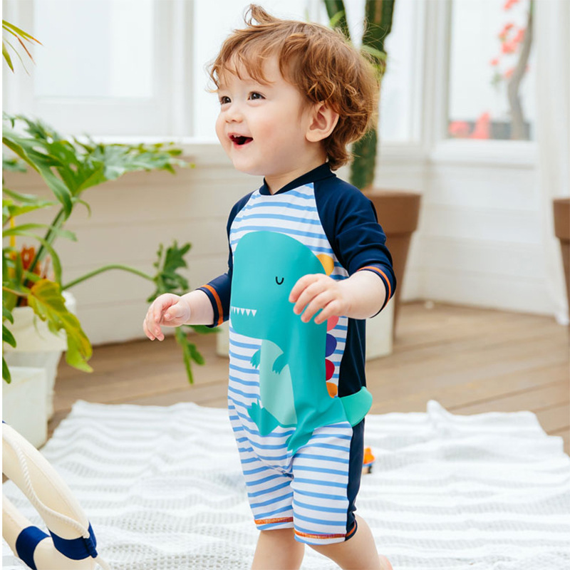 Đồ bơi size nhỏ cho bé trai, có kèm mũ, size từ 6m , mẫu liền thân giữ ấm, chất bơi đẹp, dày dặn, hình khủng long dễ thương | BT08