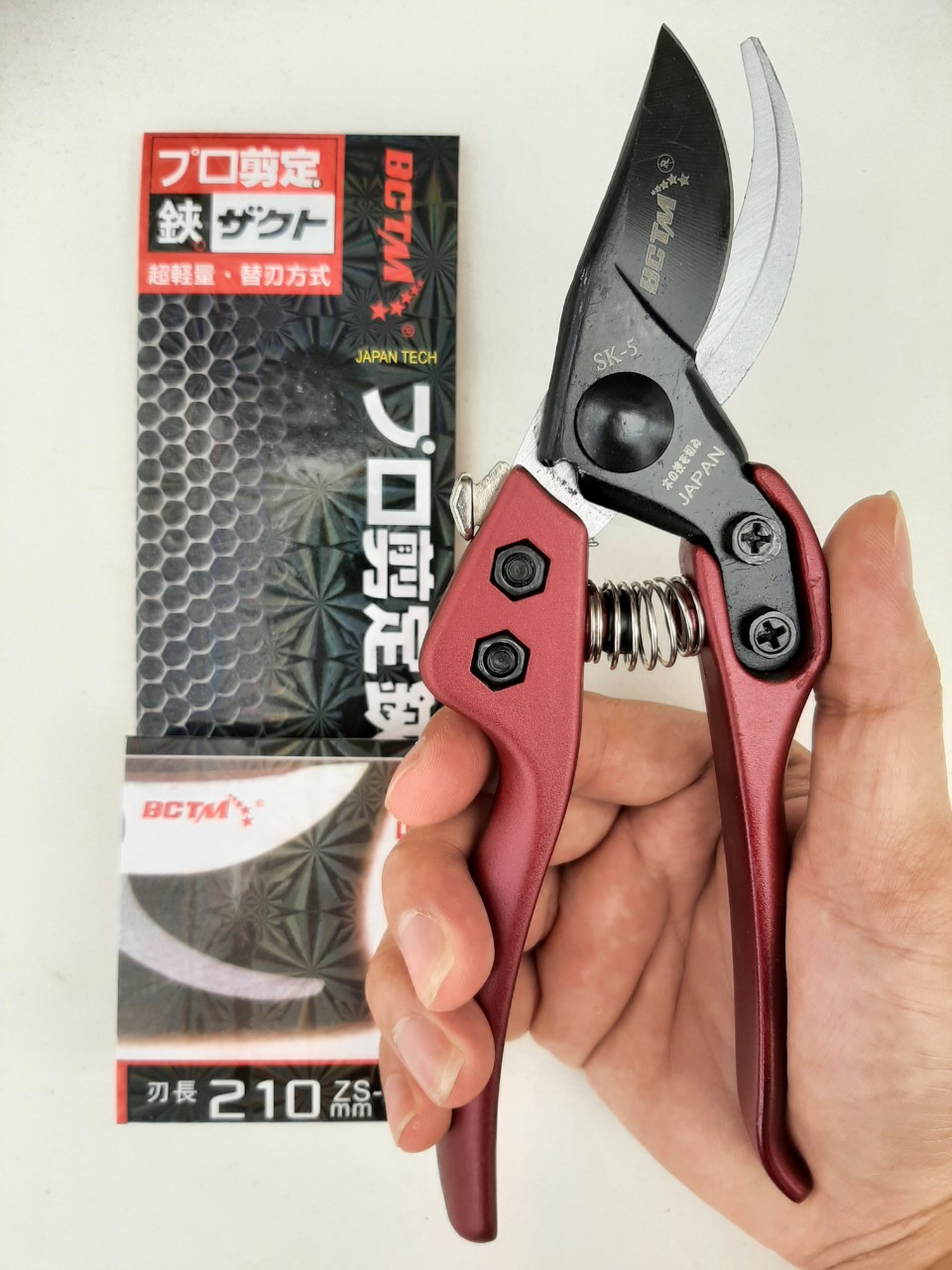 Kéo Cắt Tỉa Cành Cây Chất Liệu Thép Không Rỉ Cao Cấp SK5 Nặng Chắc Tay
