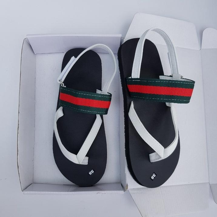 sandal đồng nai xăng đan nam và nữ ( đế đen quai trắng phối dù ) size từ 34 nữ đến 43 nam