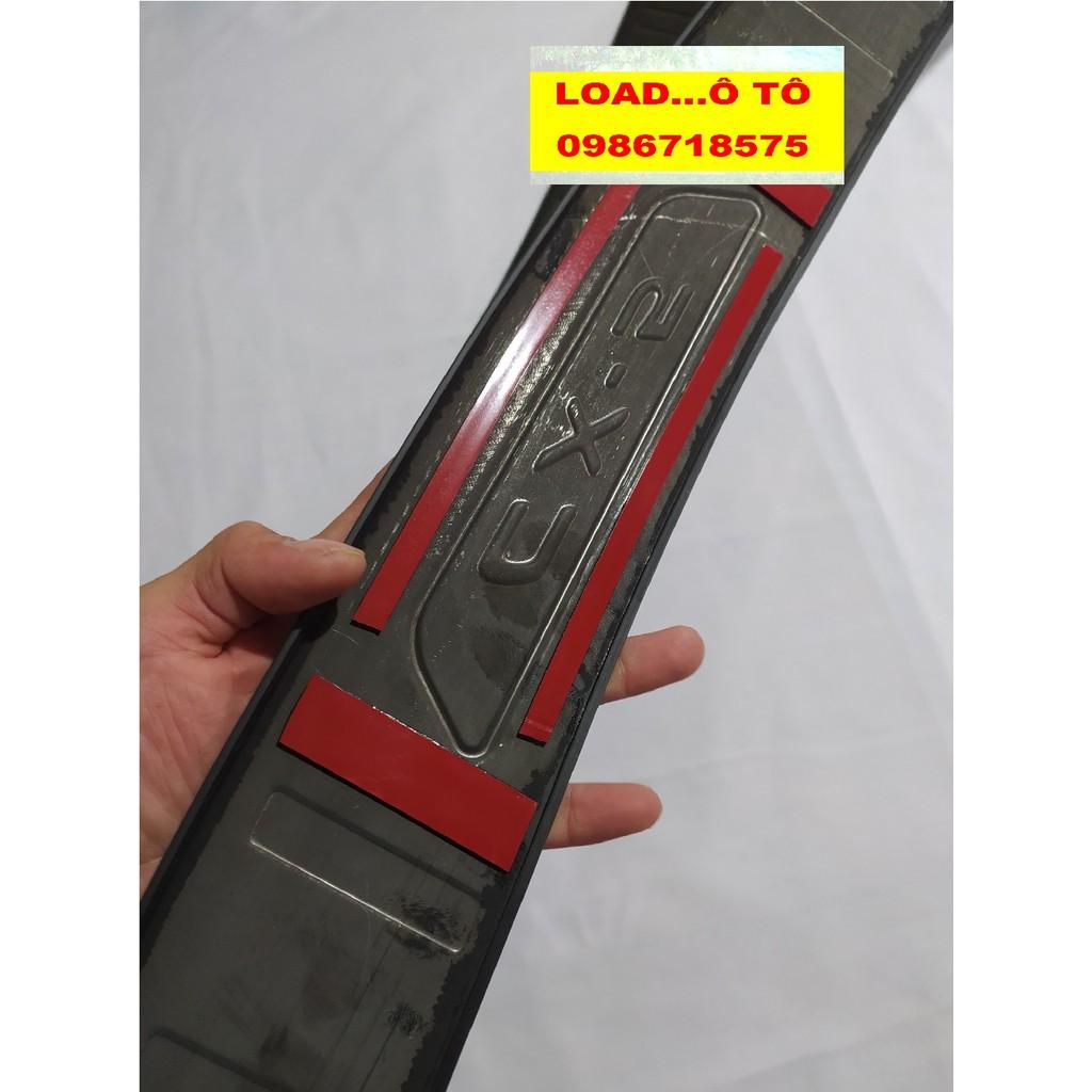 Bộ Ốp Chống Trầy Cốp Trong, Ngoài Carbon Mazda CX5 2023-2018 Mẫu Vân Carbon Cao Cấp Nhất Thị Trường