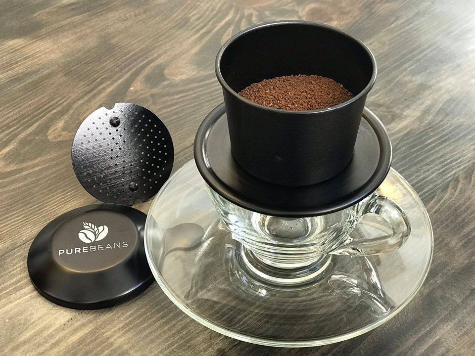 Cà Phê blend theo đúng gu cho những ai có thói quen dùng tách cà phê thơm ngon 70% Robusta + 30% Arabica vào mỗi buổi sáng (500gr - 1Kg) với công thức rang mộc, nguyên chất và thật 100