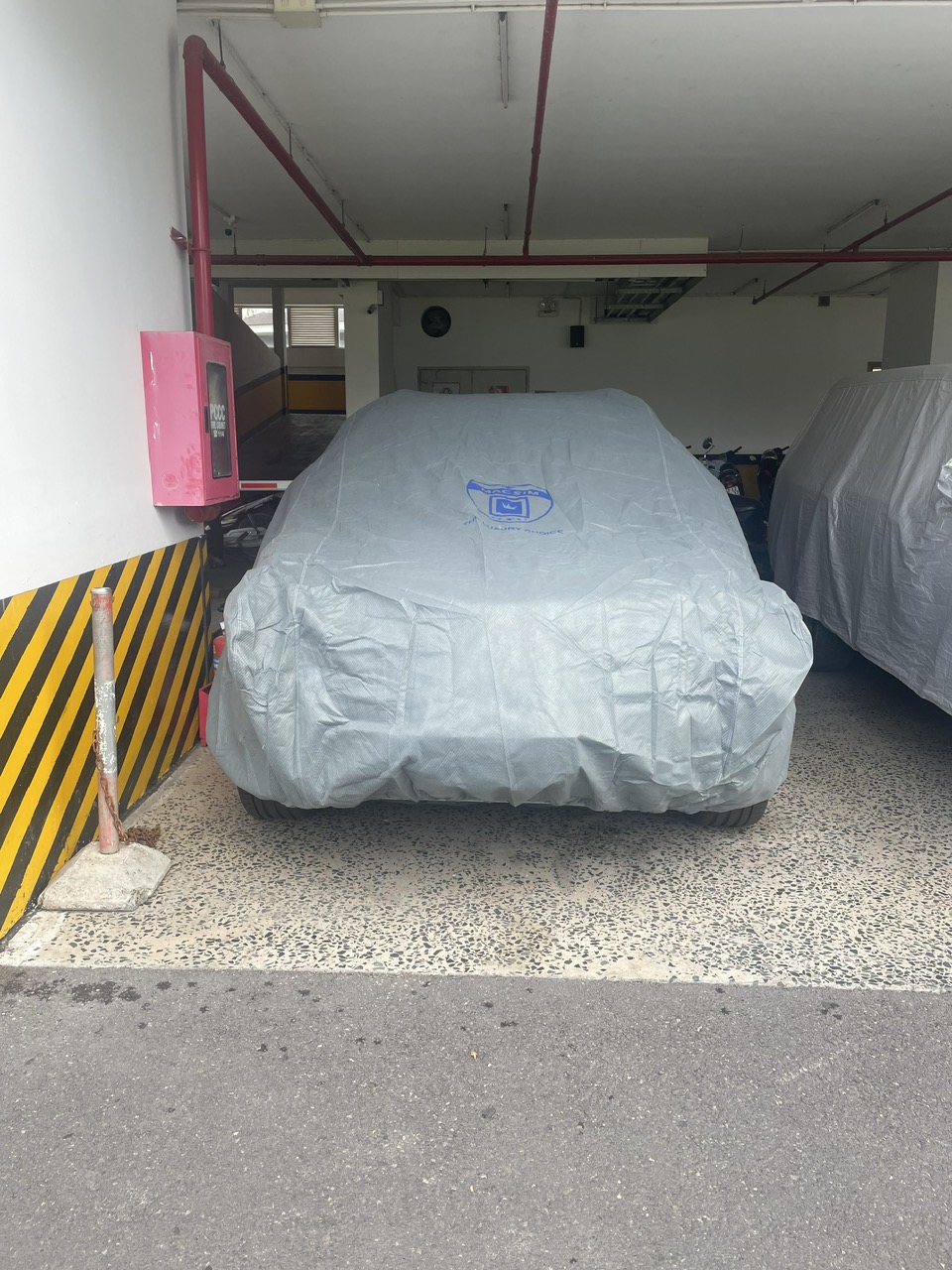 Bạt phủ ô tô chất liệu vải không dệt cao cấp thương hiệu MACSIM dành cho Nissan Navara (dùng cho xe đã lắp nắp thùng) màu ghi - sử dụng trong nhà, ngoài trời