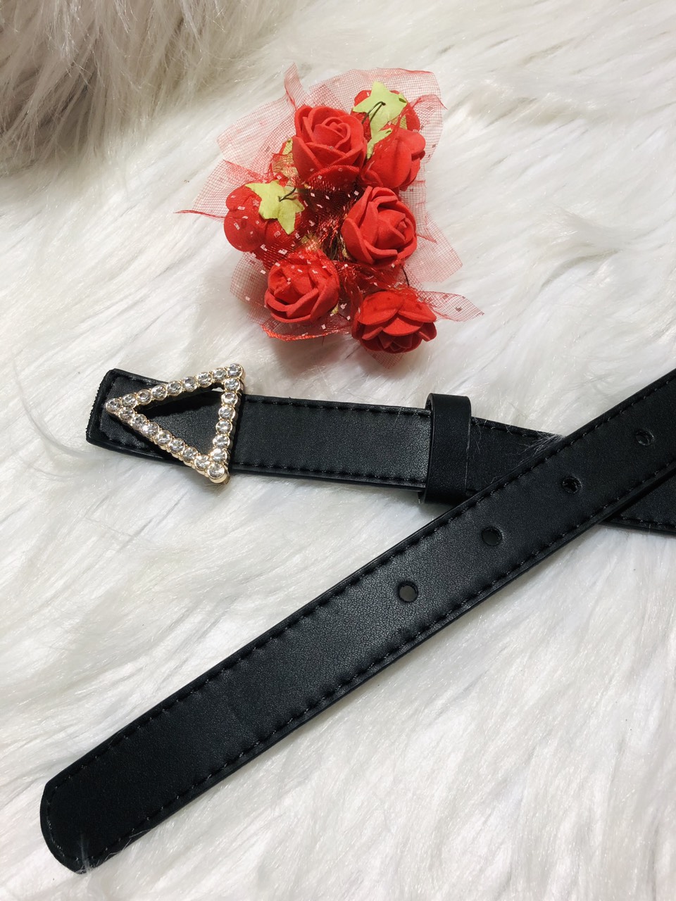 Nịt bản 2cm. Mặt tam giác đính đá