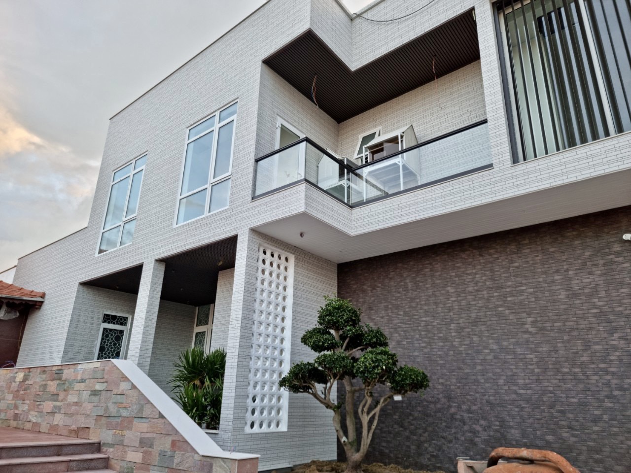 Gạch Nhật Bản: Sophia Plus