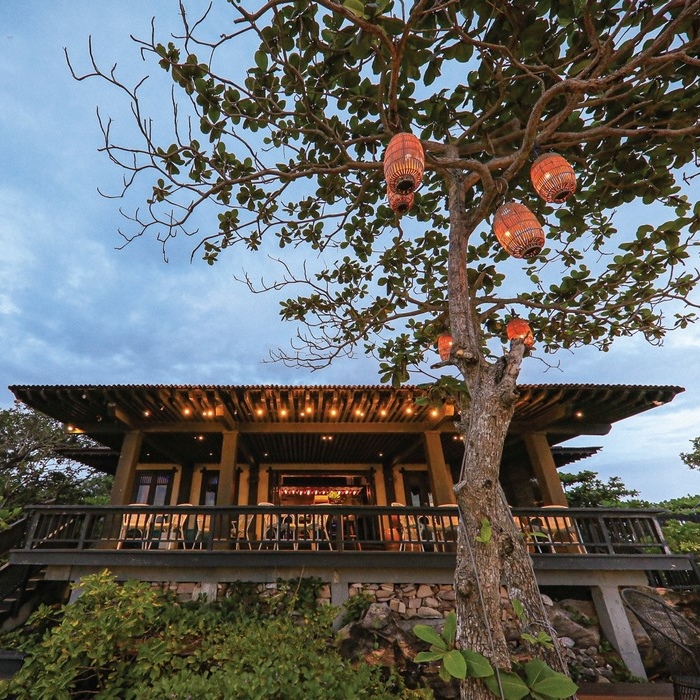 Gói 4N3Đ Nam Nghi Phú Quốc Resort 5* - Buffet Sáng, Hồ Bơi, Đón Tiễn Sân Bay, Rock Island Club Toàn Cảnh Biển, Chèo Kayak, Dành Cho 02 Người Lớn