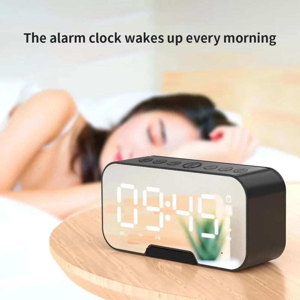 Loa bluetooth Không Dây Tích Hợp Đồng Hồ Báo Thức Có Chức Năng Nghe Gọi Và Phụ Kiện