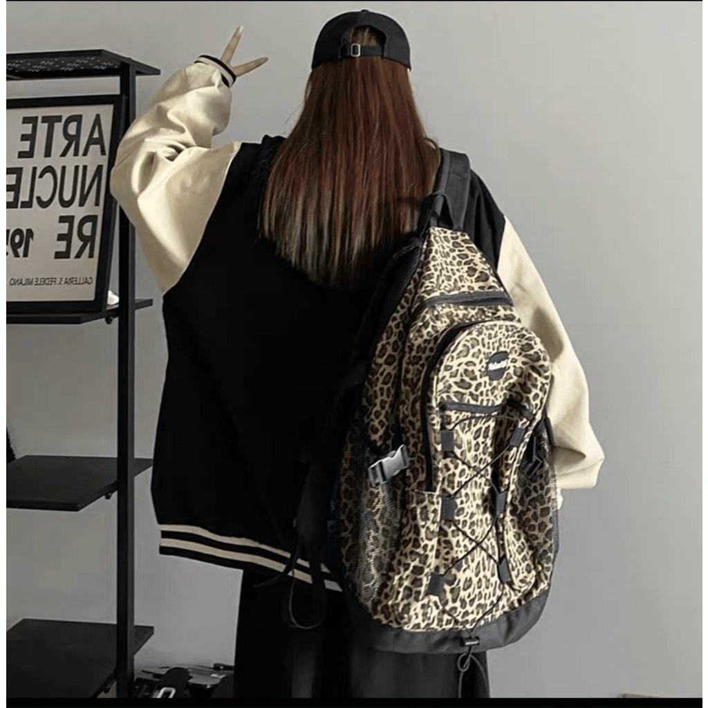 ÁO KHOÁC DÙ BOMBER UNISEX FORM RỘNG SIÊU HOT THỜI TRANG GENZ CHO CÁC BẠN TRẺ MỚI NHẤT HIỆN NAY