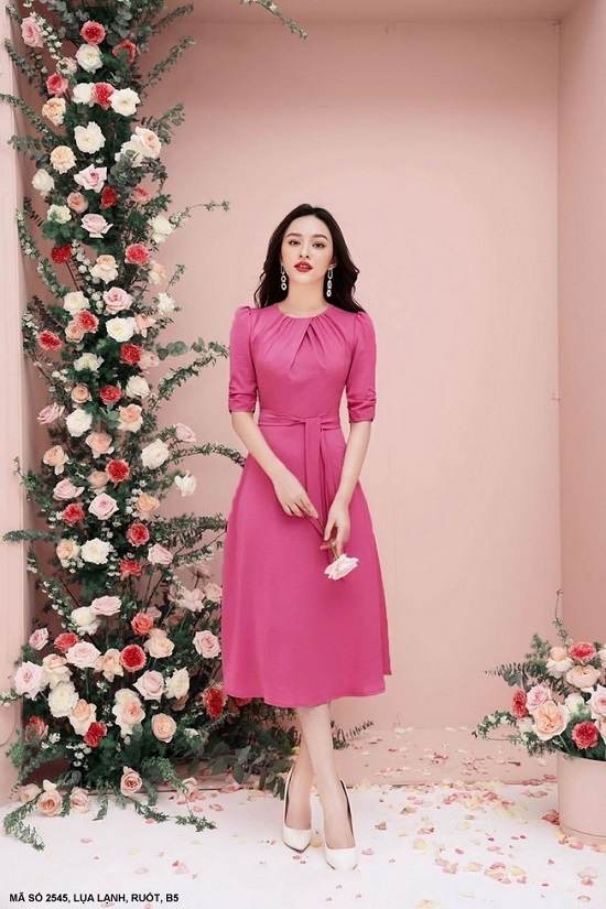 ĐẦM XÒE TAY LỞ THẮT NƠ EO