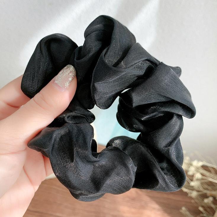 Dây Buộc Tóc Scrunchies Lụa Vân Nhũ Bóng Sang Mịn Hd46 - Đen