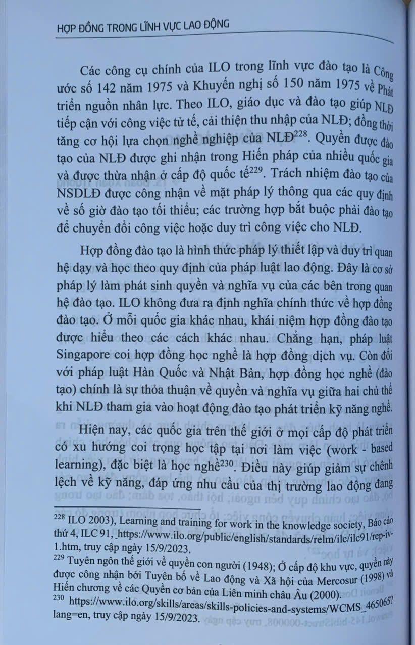 Hợp đồng trong lĩnh vực lao động