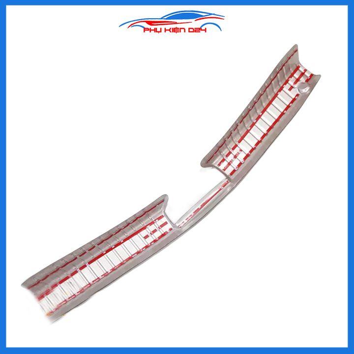 Ốp chống trầy cốp Mazda 6 2015-2016-2017-2018-2019-2020-2021-2022 inox sáng bóng bảo vệ xe chống va đập