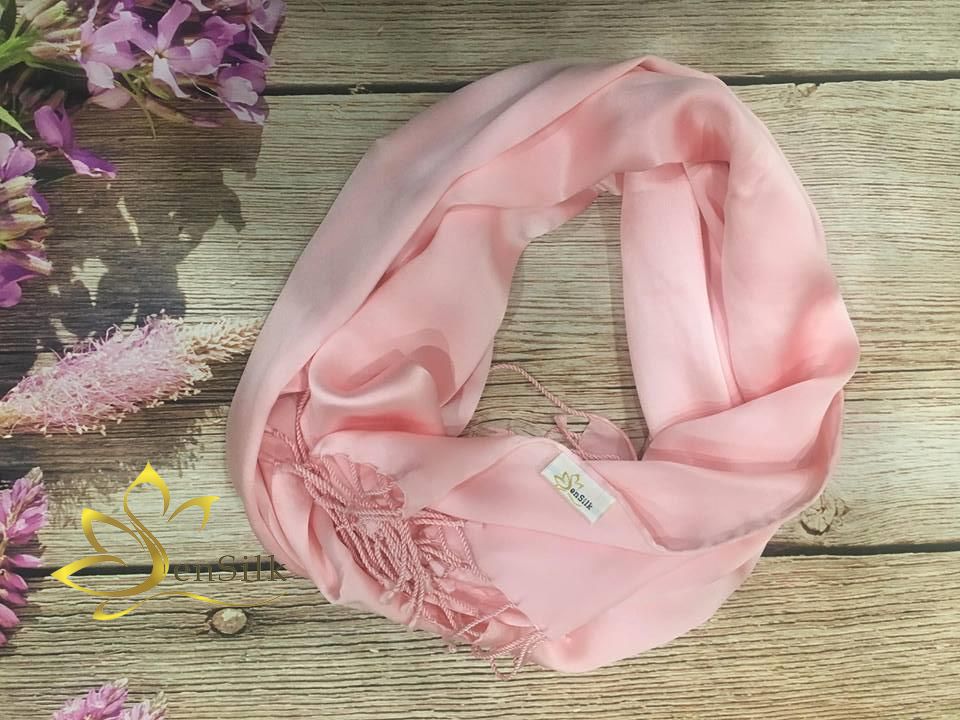 Khăn Lụa Tơ Tằm Bảo Lộc SenSilk - Hồng - 1800*550m - Quà Tặng Cho Người Phụ Nữ Thành Đạt