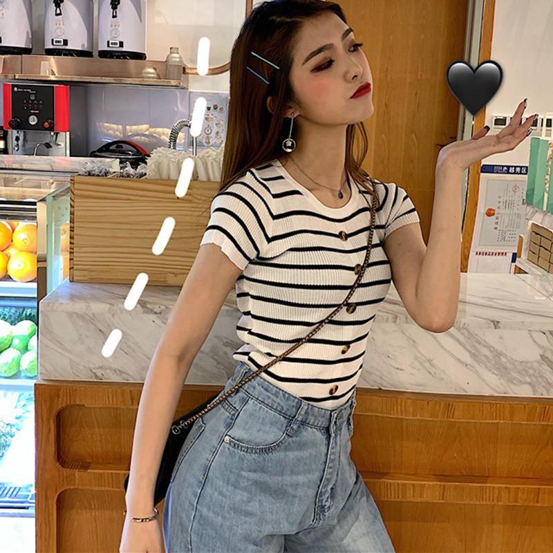 Áo thun tay ngắn dáng ôm họa tiết sọc màu thời trang cho nữ