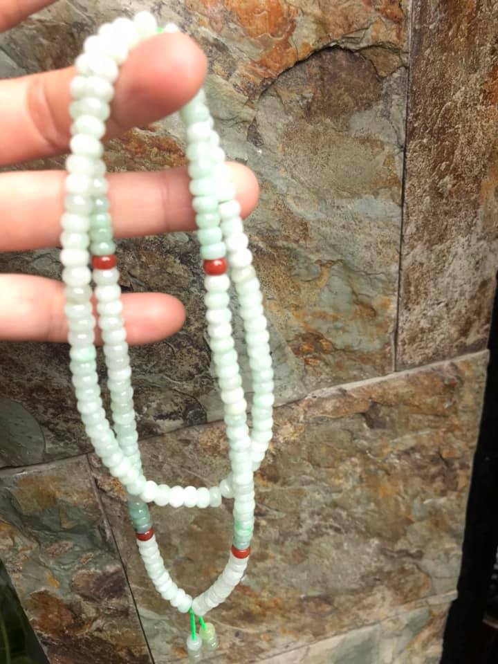 DÂY CHUYỀN CỔ DÀI ĐÁ CẨM THẠCH BÁNH XE MÀU XANH NGỌC NHẸ TỰ NHIÊN TRỒNG CỔ Dài 32cmx dầy 6mm mặt trước ngực rất đẹp