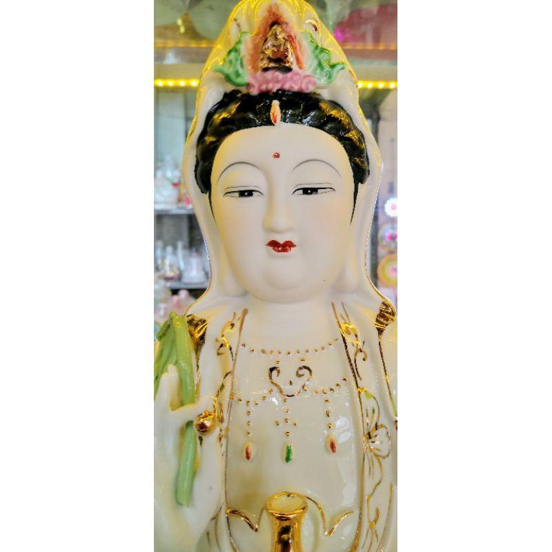 Tượng Quan Âm Bồ Tát Ngọc