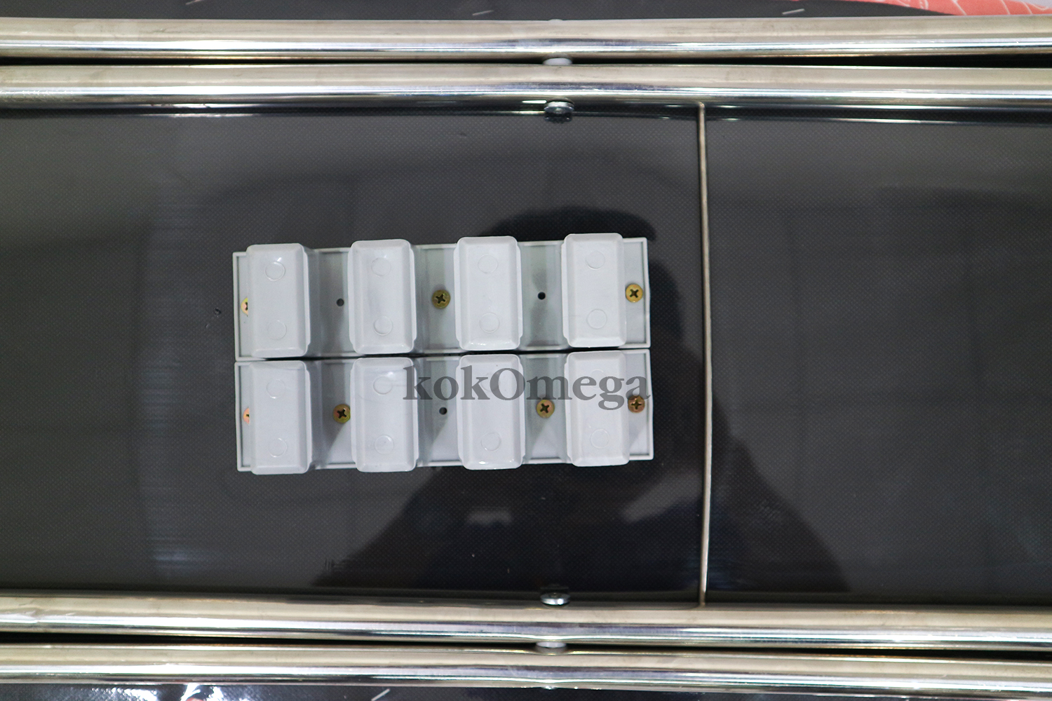 Bàn Để Ủi Quần Áo Kiểu Đứng Lót Ván kokOmega BU-04 35 x 100 Cm (Họa Tiết Ngẫu Nhiên)