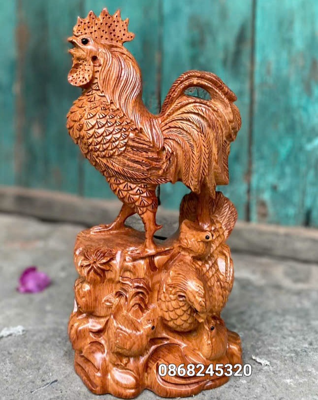 Tượng gia đình gà phong thủy bằng gỗ hương đá kt cao 40×20×14cm