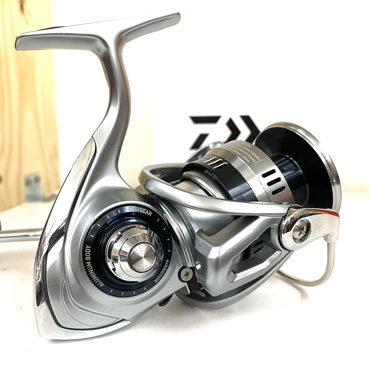 Máy câu cá Daiwa Phantom