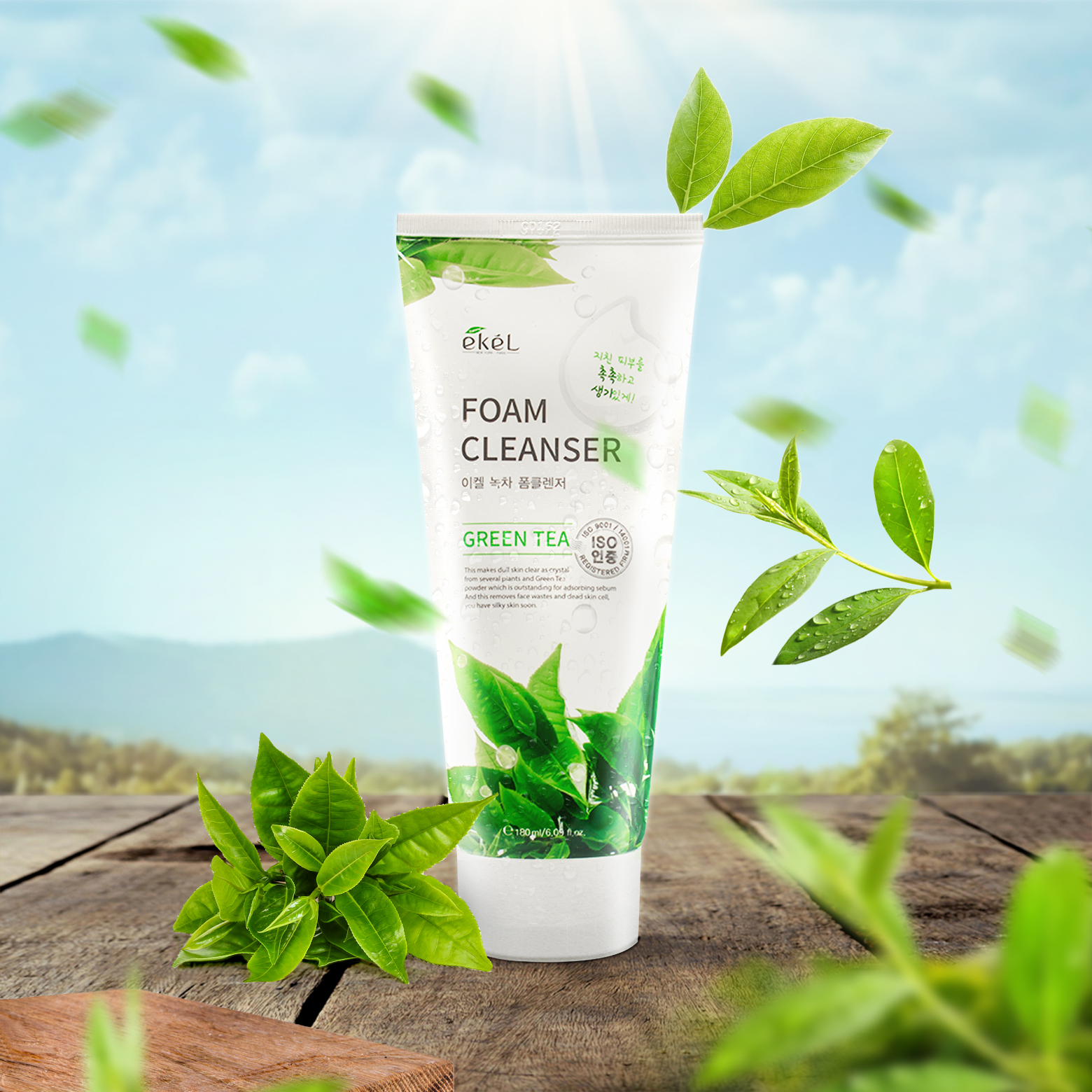 Sữa rửa mặt trà xanh EKEL Green Tea Foam Cleanser