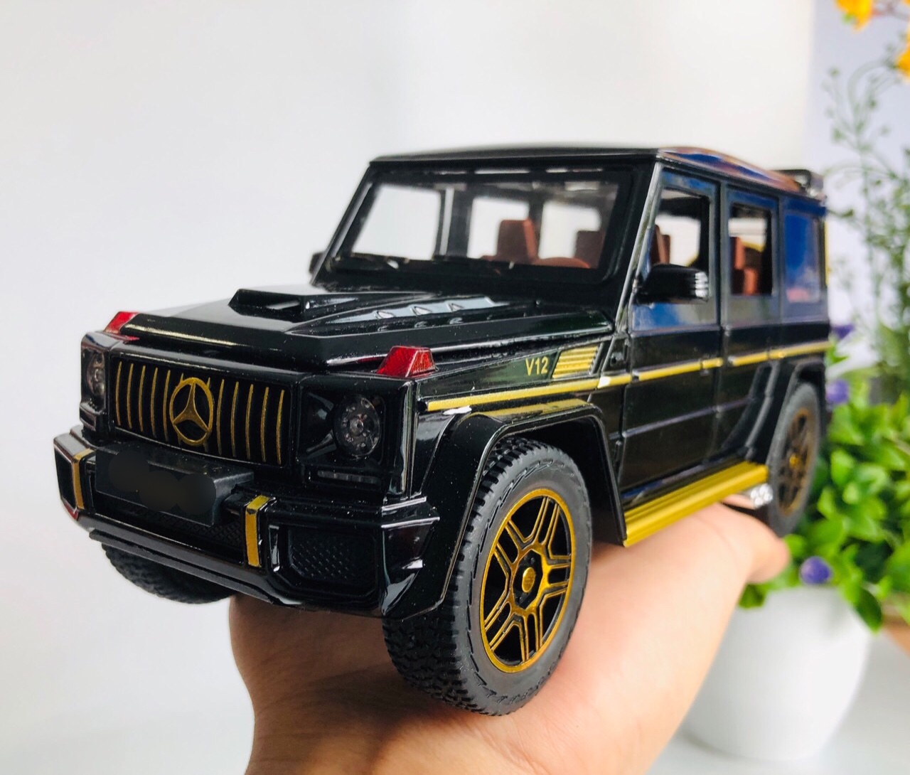 Mô hình xe Mercedes G63 AMG Kim loại sắt - XLG