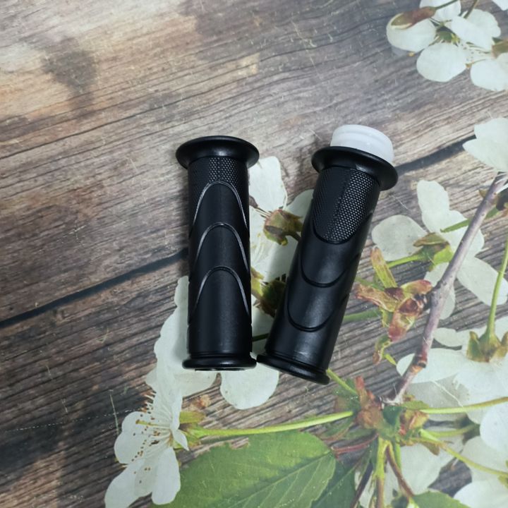 {GIÁ CỰC TỐT} Đôi tay cầm dành cho xe Wave anpha, Wave S110, Vision &amp; LEAD - Chất liệu cao su, cho bạn cảm giác lái xe an toàn - TKA-8492