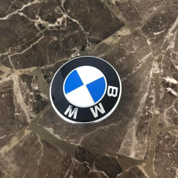 Logo biểu tượng huy hiệu cao cấp gắn sau xe BMW: Đường kính 74MM