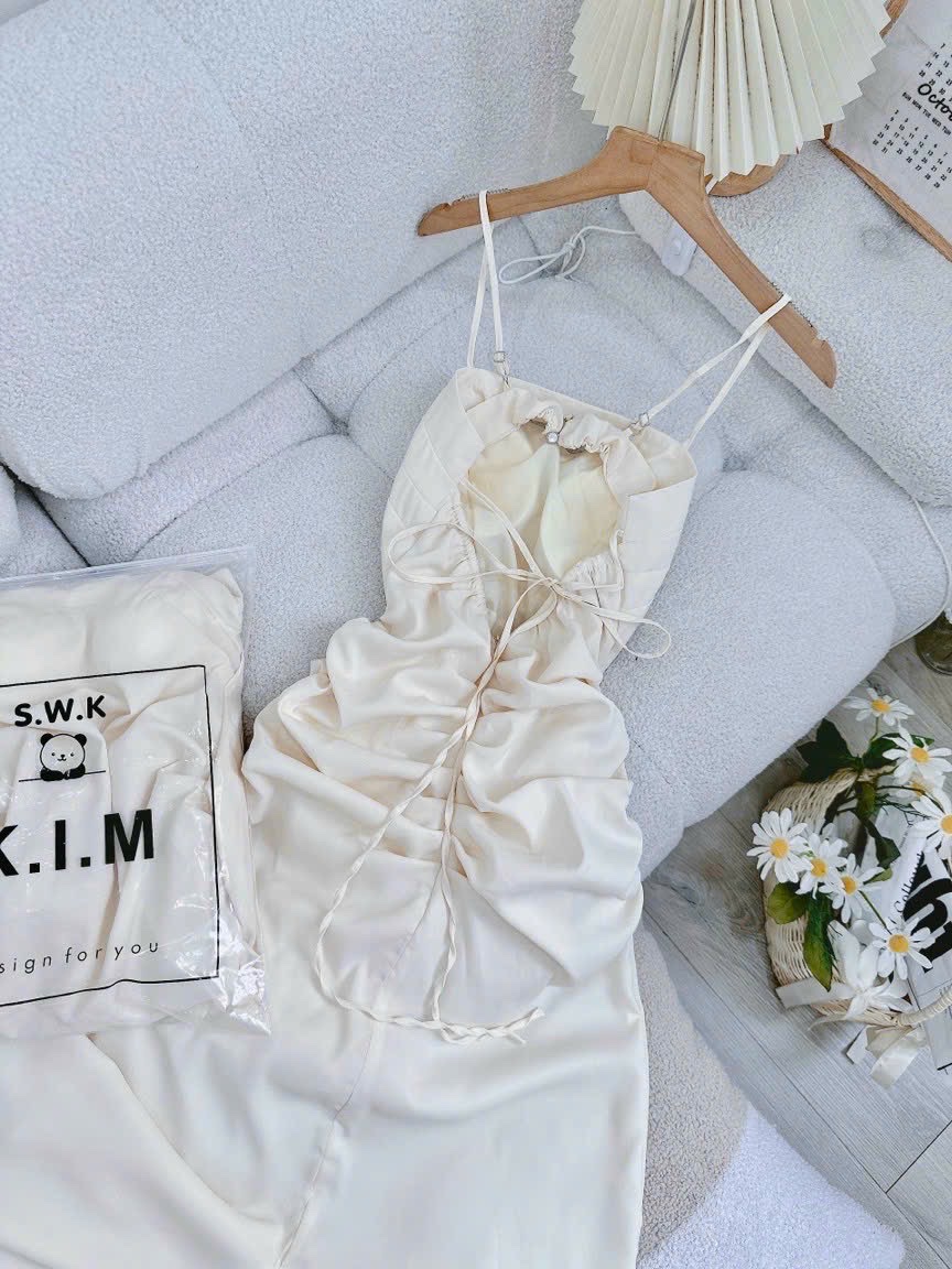 ĐẦM DÀI MIDI SUÔNG TRƠN CỔ U HAI DÂY XẺ TÀ XẾP LY TRẮNG KEM ĐI TIỆC DẠO PHỐ ĐI BIỂN