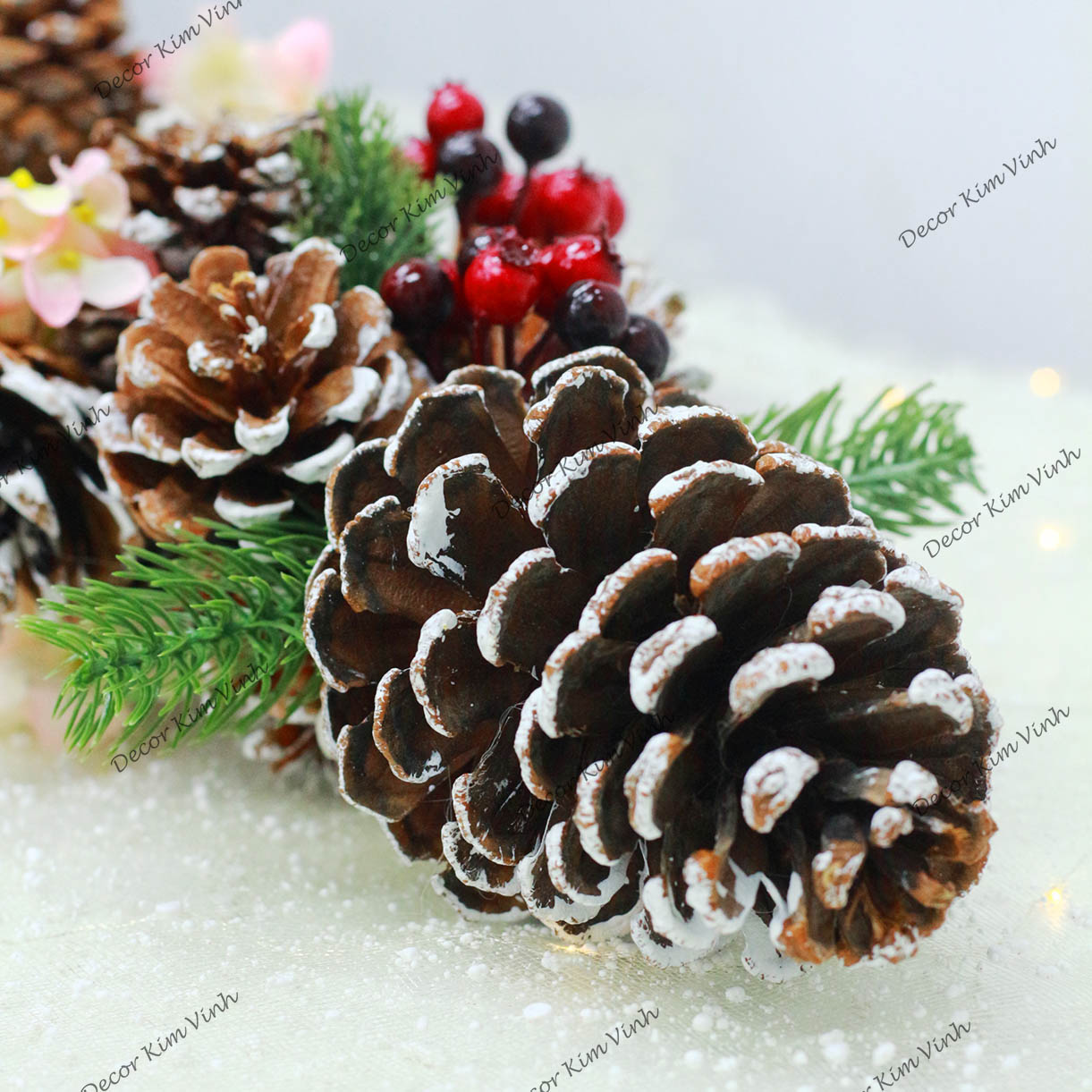 Dây Treo Chùm Thông CT18 Chùm Quả Thông Hoa Lá Trang Trí Giáng Sinh