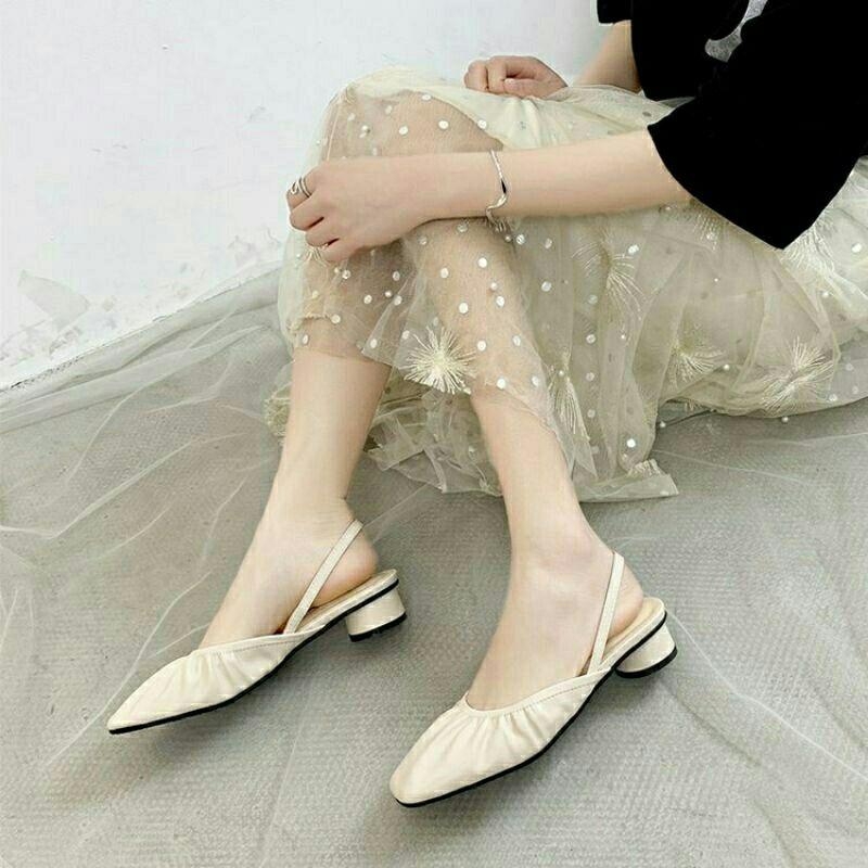 Giày sandal quai chéo đan da lộn đế cao su chắc chắn (màu đen)