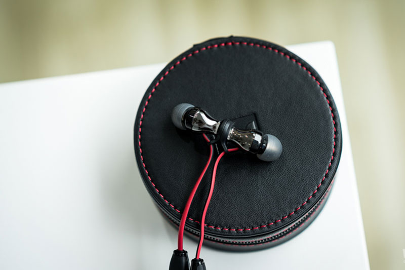 Tai nghe bluetooth Sennheiser Momentum Free