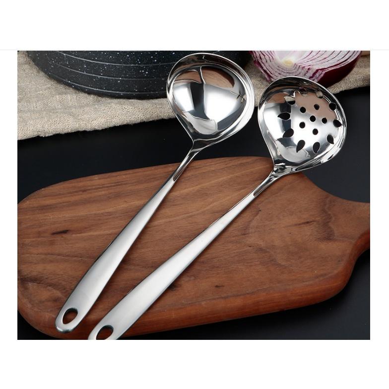 Cặp vá canh lổ inox 304 trắng & vàng titan cao cấp dài 27cm x lớn 7,5cm, môi xịn 2022