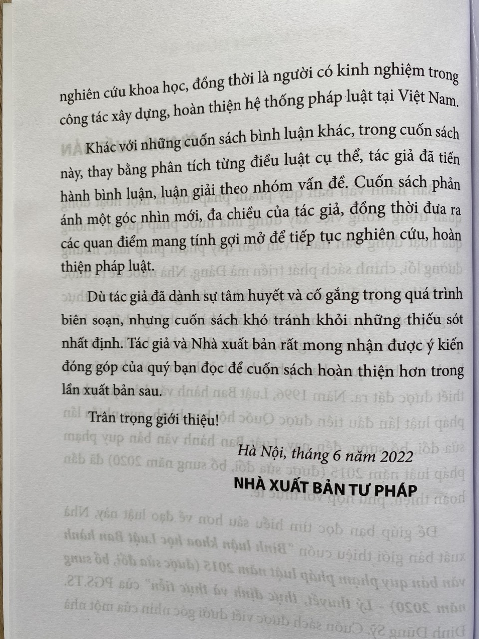 Bình luận khoa học Luật Ban hành văn bản quy phạm pháp luật năm 2015 (được sửa đổi, bổ sung năm 2020) - Lý thuyết, thực định và thực tiễn