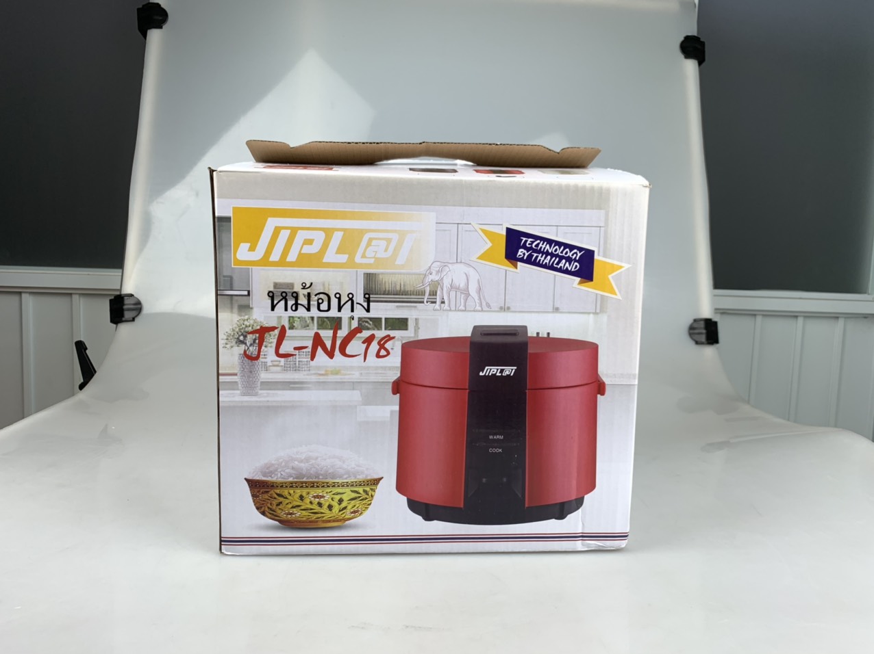 Nồi Cơm Điện Lòng Niêu 1.8L JLPL@L JL-NC18 Nắp Gài Đa Năng Chống Dính Tiết Kiệm Điện Cho 3-5 Người Ăn (Giao Màu Ngẫu Nhiên)-Hàng Chính Hãng