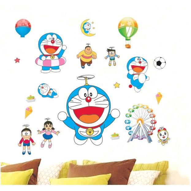 Decal trang trí tường - Doremon vui chơi cùng Vòng Xoay Đu