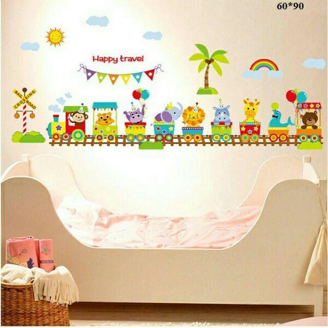 Decal dán tường thú kéo ôm nhau kết hợp đoàn tàu Happy travel
