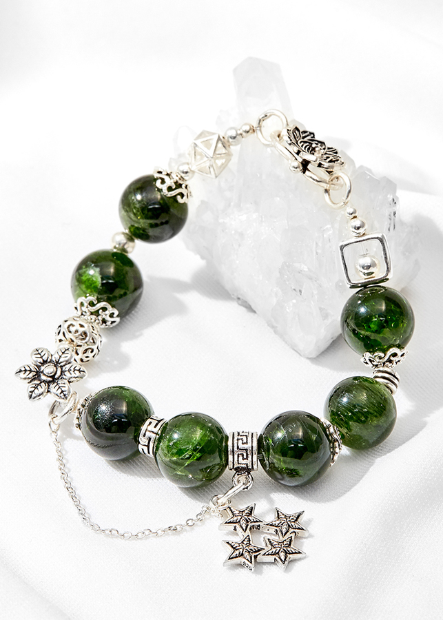 Vòng tay đá diopside phối ngôi sao Ngọc Quý Gemstones