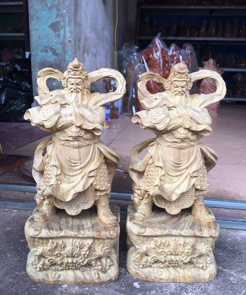 Tượng Gỗ Điêu Khắc Quan Công Trấn Ải