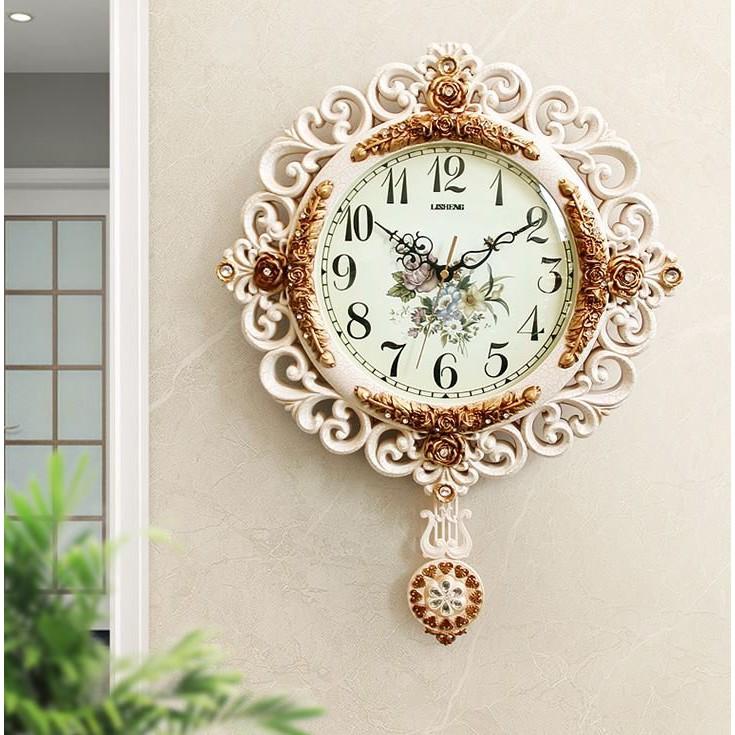 Đồng hồ treo tường DHTT15 họa tiết hoa rối mang phong cách tân cổ điển - Chất liệu: Bột đá kết hợp composite
